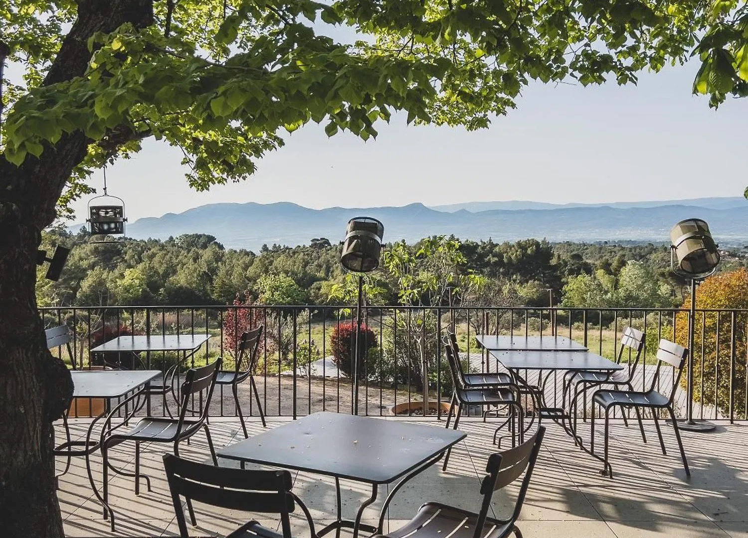 Le Relais De Saint De Ser Puyloubier 3*,  France